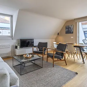 Lovelystay - Penthouse On The Tagus In Alfama Apartment